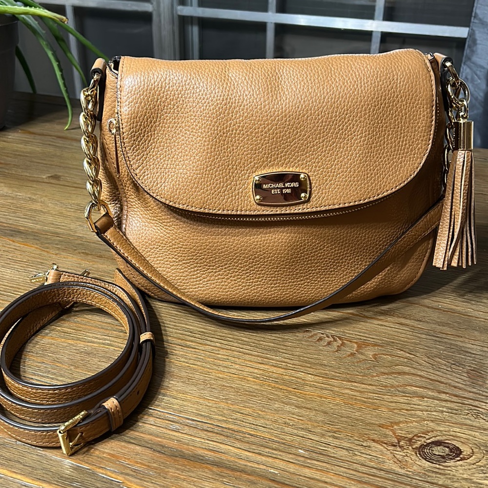 Michael Kors Bedford Crossbody/Shoulder Bag Purse